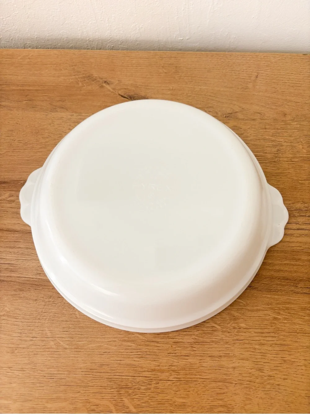 Vintage Pyrex Milk Glass Opal White Round Pie Baking Dish 8.5” with Side Handles